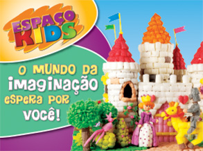 Mosaico de Cores encantam as crianças durante a oficina infantil do Shopping Frei Caneca